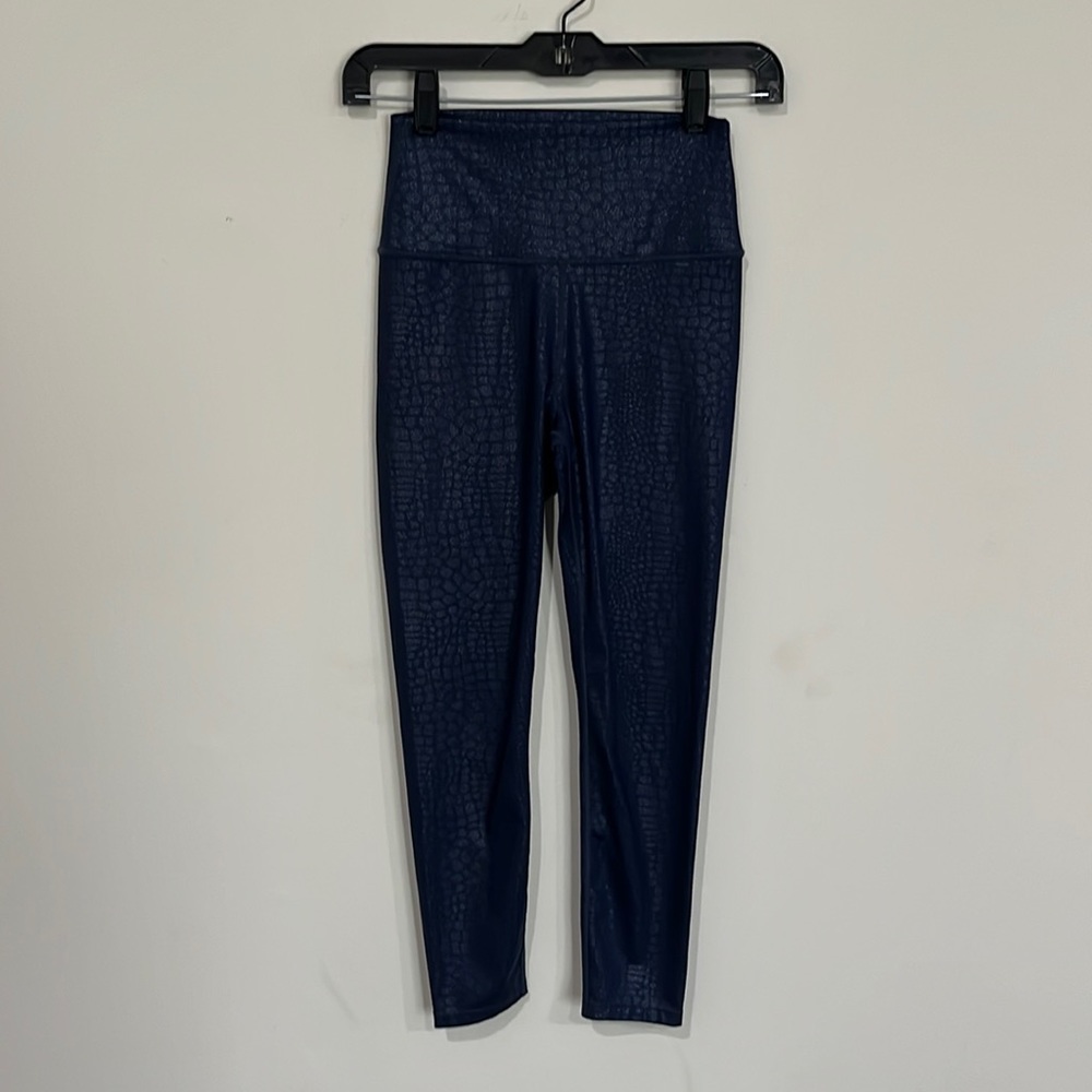 Carbon 38 navy animal pattern w/sparkle sz S 21” inseam excellent condition